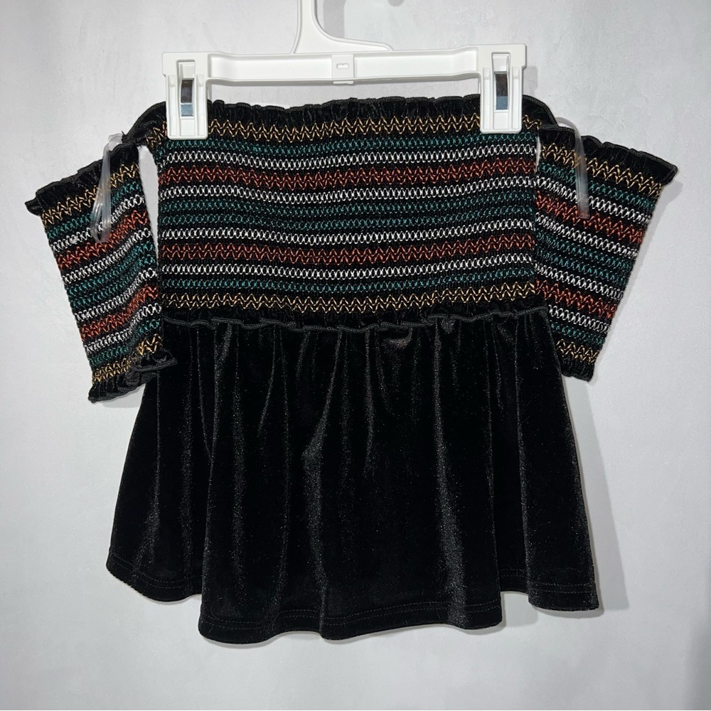 Fashion Nova Festive Off The Shoulder Velvety Top Size XS Black Ruffle Trim - Picture 4 of 8